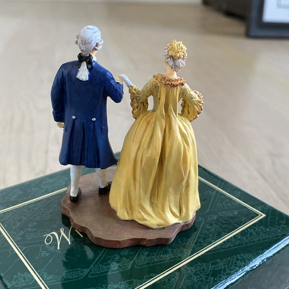 Williamsburg Couple Attending Governor's Ball - Lang and Wise - Picture 2 of 7